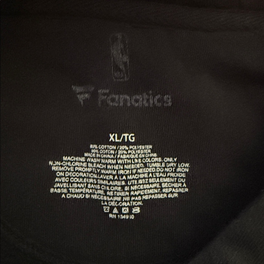 Fanatics Black Hoodie with Blue Dallas Mavericks Logo - Picture 3 of 4
